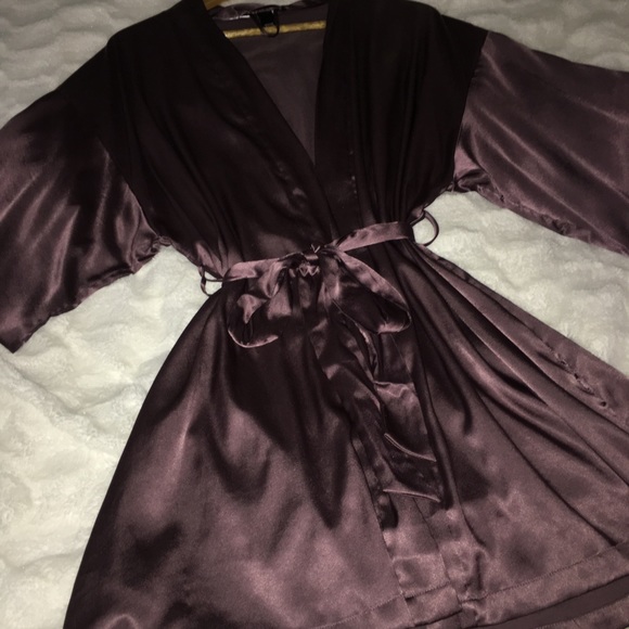 Victoria's Secret Other - Price drop till morning VS Satin Robe